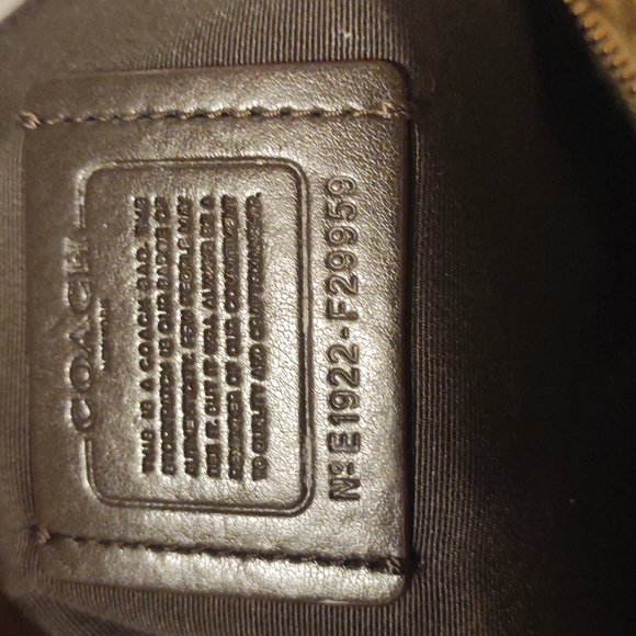 COACH Outline Signature Hobo EUC!! [FINAL PRICE] - Picture 11 of 13